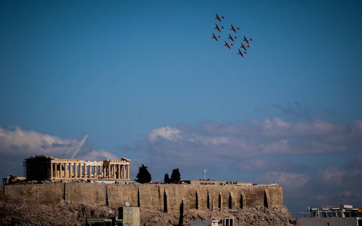 Χαμηλές πτήσεις στον αττικό ουρανό για το Athens Flying Week