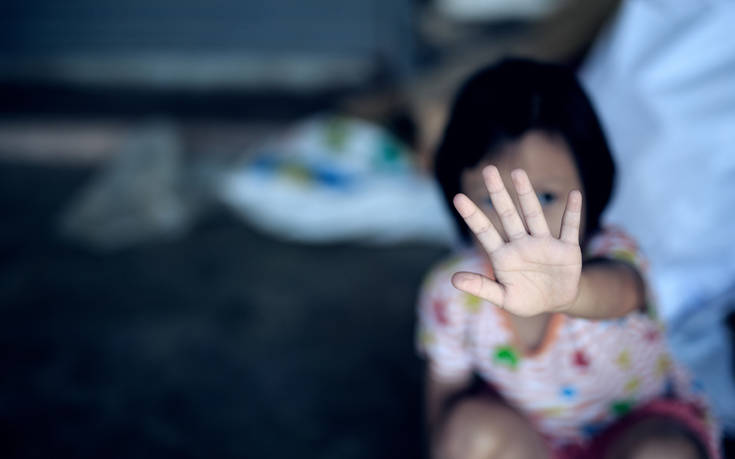 Συγκλονίζει το μαρτύριο της 11χρονης «Λουσία» που γέννησε το παιδί του βιαστή της