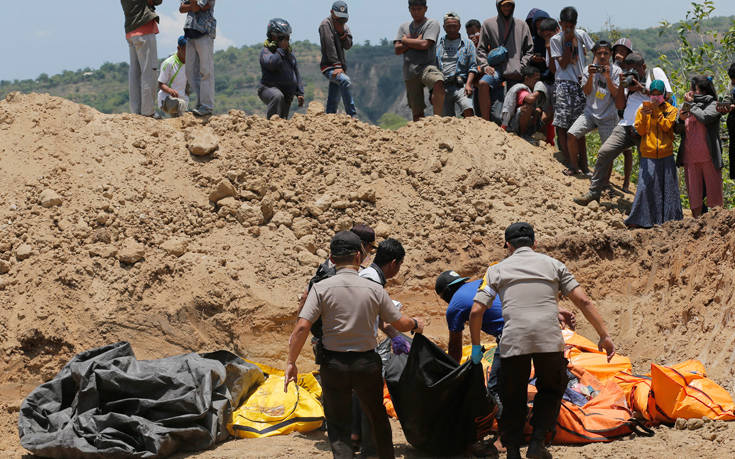 Ανείπωτη τραγωδία στην Ινδονησία με πάνω από 1200 νεκρούς