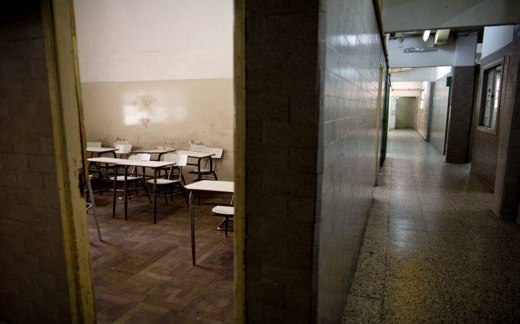 Καταγγελία για δασκάλα που κλείδωσε 10χρονη μαθήτρια στην τάξη