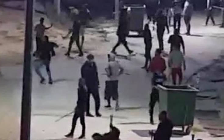 Άγριο ξύλο, μαχαίρωμα και πετροπόλεμος σε κέντρο προσφύγων στη Θεσσαλονίκη