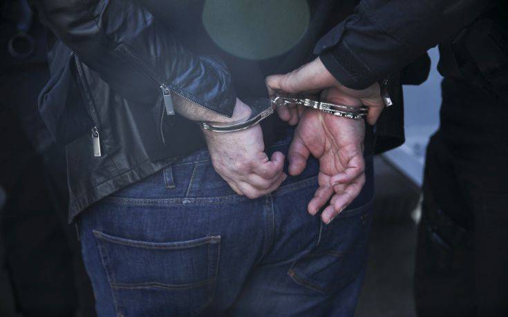 Ηράκλειο: Δεκατρία άτομα συνελήφθησαν για συμμετοχή σε παράνομα τυχερά παιχνίδια