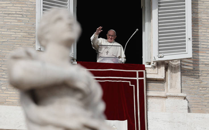 Πάπας Φραγκίσκος: Μην κατηγορείτε τους μετανάστες για τα πάντα