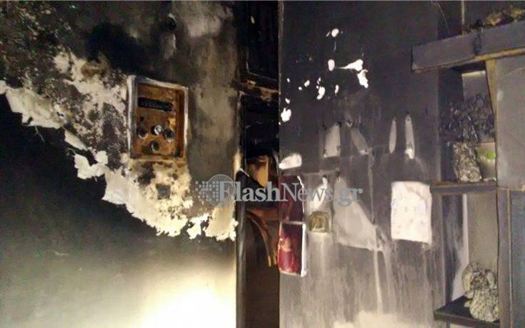 Μία γυναίκα με ελαφρά εγκαύματα από φωτιά σε σπίτι στα Χανιά