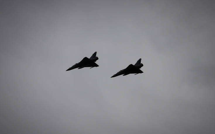 Ζεύγος τουρκικών F-16 πέταξε πάνω από τις Οινούσσες