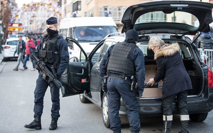 Πέντε συλλήψεις για την επίθεση στη χριστουγεννιάτικη αγορά του Στρασβούργου