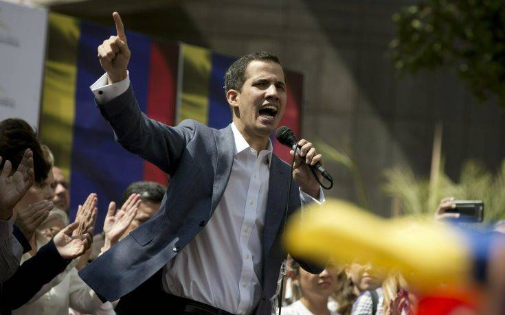 Το Παρίσι αναγνωρίζει το δικαίωμα του Γκουαϊδό να κάνει εκλογές στη Βενεζουέλα