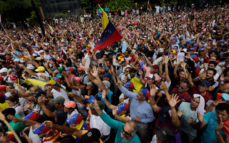 Εκλογές στη Βενεζουέλα θέλουν οι Βρετανοί Εργατικοί