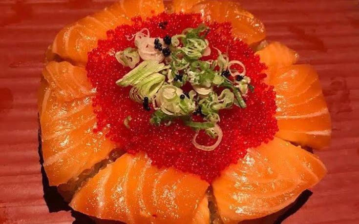 Πίτσα αλά… σούσι σε ιαπωνικό εστιατόριο στο Τορόντο
