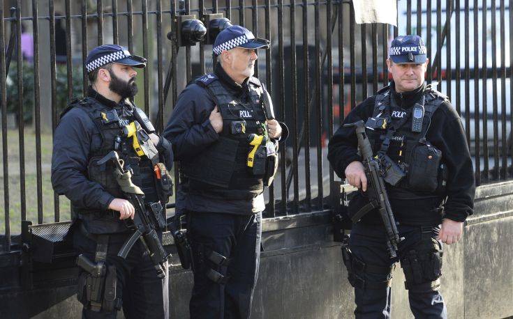 Σε επαγρύπνηση οι Αρχές της Μεγάλης Βρετανίας για τρομοκρατική απειλή μετά το χτύπημα στη Βιέννη