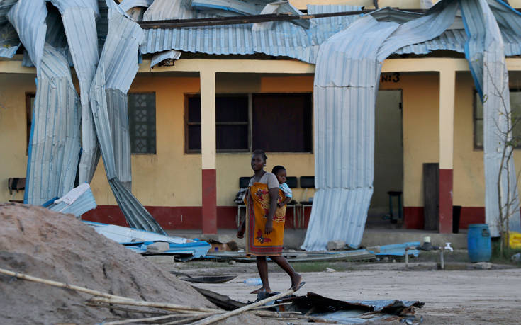 Εκατοντάδες νεκροί σε τρεις χώρες από τον καταστροφικό κυκλώνα Ιντάι