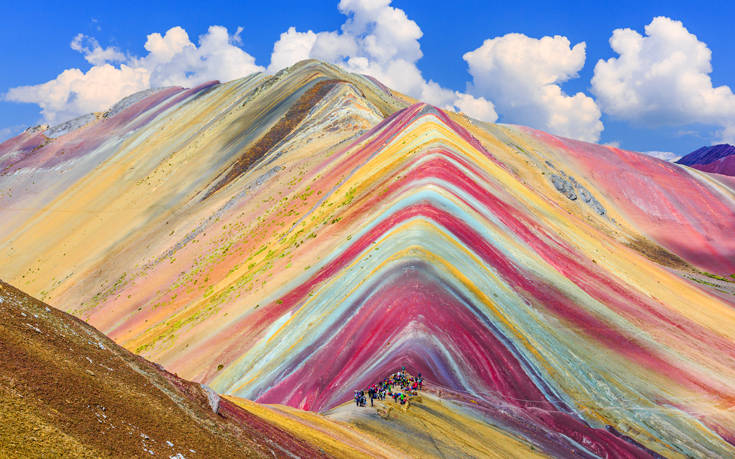 Το πιο πολύχρωμο βουνό στον κόσμο βρίσκεται στο Περού