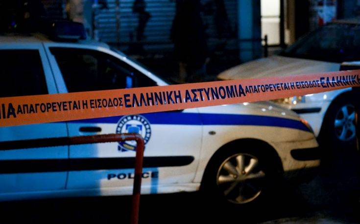 Θεσσαλονίκη: Έκλεβαν ΙΧ και «ξάφριζαν» καταστήματα