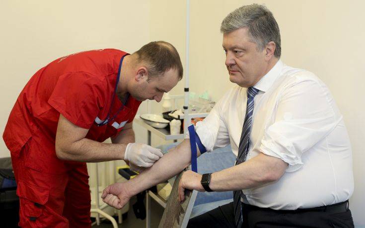 Σε… τοξικολογικές εξετάσεις υποβλήθηκαν οι δυο υποψήφιοι για τις εκλογές στην Ουκρανία