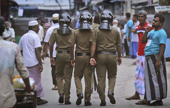Σρι Λάνκα: Από τον καυγά δύο μεθυσμένων ξεκίνησαν οι ταραχές στην πόλη Νεγκόμπο