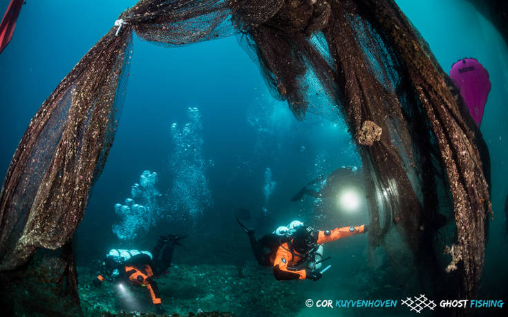 Δύο τόνοι δίχτυα-«φαντάσματα» ανασύρθηκαν στη θάλασσα της Χαλκιδικής