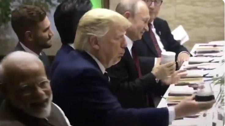Ο Πούτιν έφερε την δική του κούπα στο δείπνο της G20