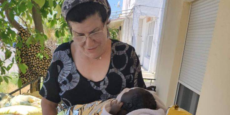 Γυναίκα από το Καμερούν γέννησε σε βεράντα σπιτιού στη Κω
