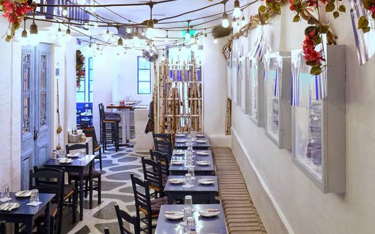 Ελληνικό εστιατόριο στη Νέα Υόρκη μοιάζει με μυκονιάτικο σοκάκι