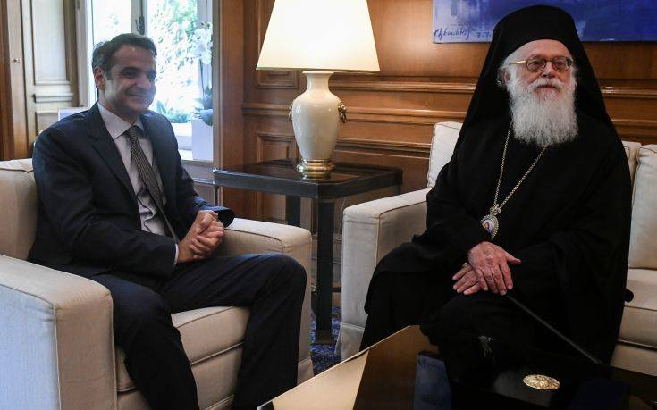 Συνάντηση του πρωθυπουργού με τον Αρχιεπίσκοπο Αλβανίας