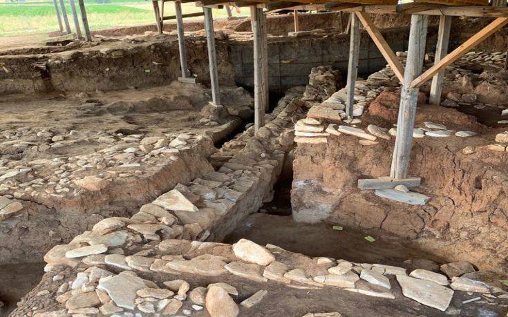 Φθιώτιδα: Αποκαλύφθηκε κτίριο της Μέσης Νεολιθικής εποχής