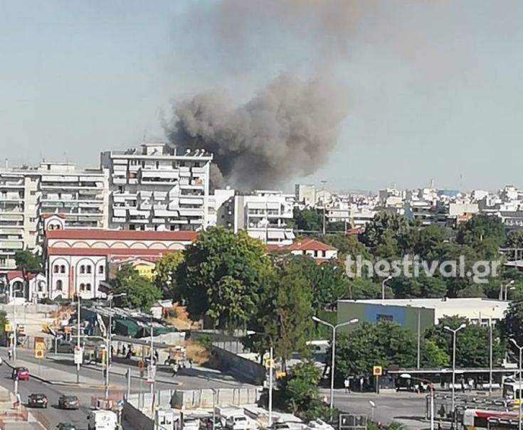 Στις φλόγες βαγόνι του ΟΣΕ στη δυτική Θεσσαλονίκη