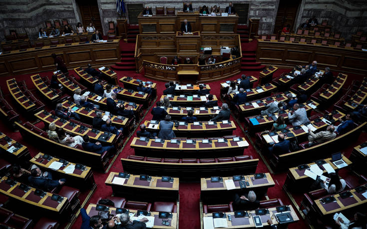 Εξοικονόμηση δαπανών προβλέπει ο προϋπολογισμός της Βουλής για το 2020