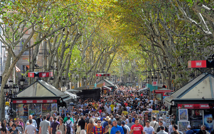Συναγερμός στη Βαρκελώνη γιατί γέμισε με&#8230; «πορτοφολάδες»