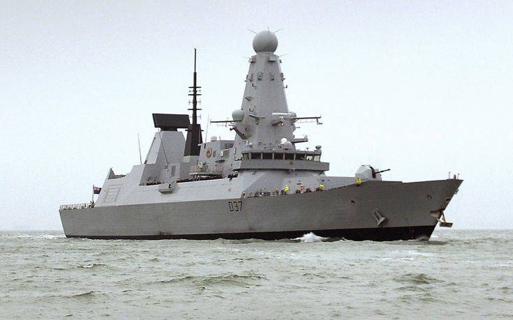 Η Βρετανία στέλνει ένα ακόμη πολεμικό πλοίο στον Κόλπο