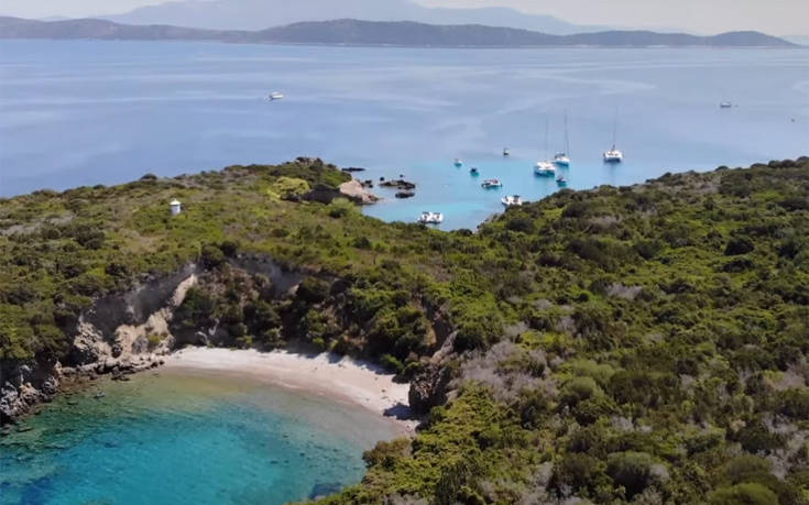 Το άγνωστο ελληνικό νησάκι στα νερά του Ιονίου