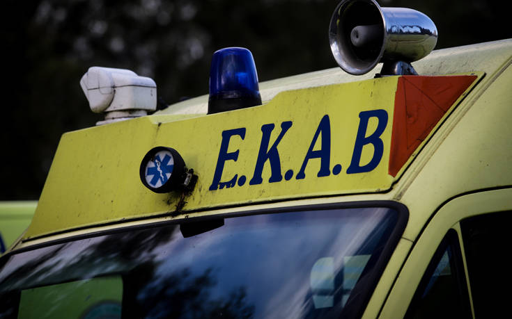 Οδηγός 83 ετών υπέστη καρδιακό στο τιμόνι και «καρφώθηκε» σε κατάστημα στην Πάτρα
