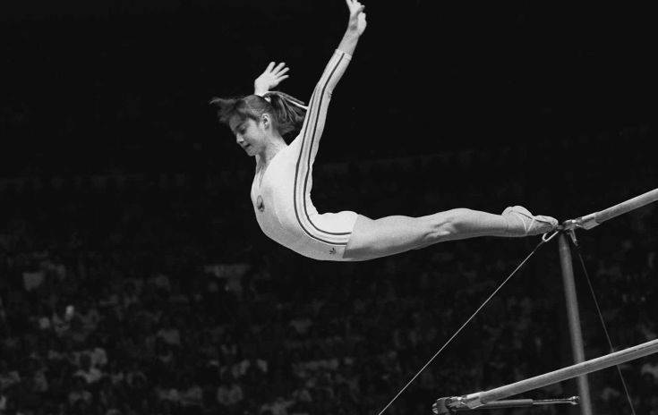 Το «απόλυτο δέκα» της ενόργανης, η Νάντια Κομανέτσι, καλεί τους νέους να στραφούν στον αθλητισμό