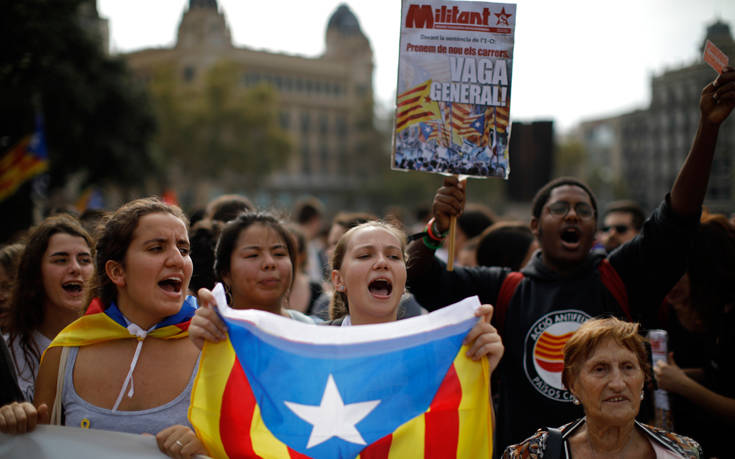 Μη δεσμευτικό ψήφισμα για αυτοδιάθεση ενέκρινε το κοινοβούλιο της Καταλονίας