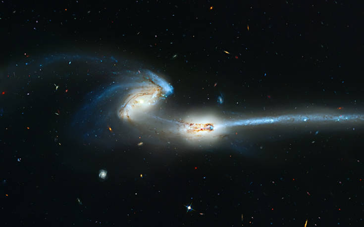 Συγκρουόμενοι γαλαξίες εκτοξεύουν τεράστια κρουστικά κύματα στο βαθύ διάστημα