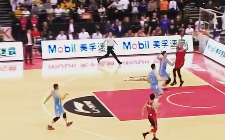 Απίστευτο φινάλε σε παιχνίδι μπάσκετ στην Κίνα