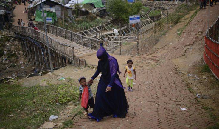 Η Χάγη ζητάει από τη Μιανμάρ να προστατεύσει τους Ροχίνγκια από τη γενοκτονία
