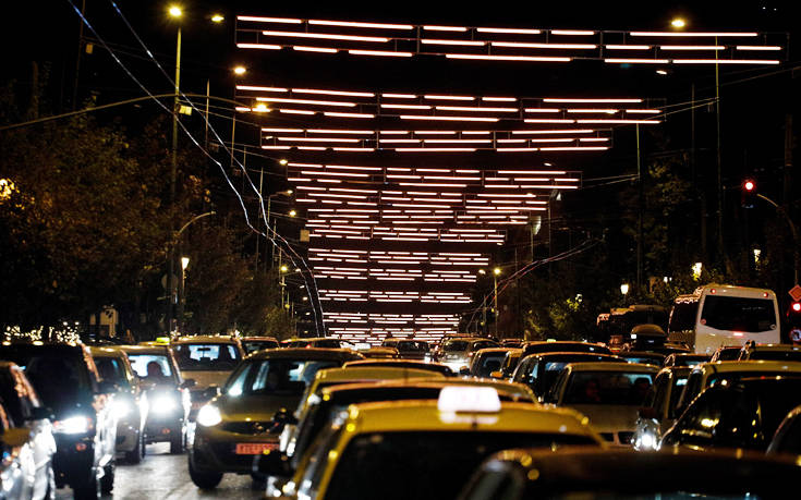 Κίνηση τώρα: Κυκλοφοριακό κομφούζιο στο κέντρο της Αθήνας
