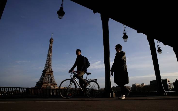 Οι απεργίες στα μέσα μεταφοράς στο Παρίσι αύξησαν τα τροχαία με δίκυκλα