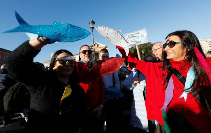 Ιταλία: Διαδηλώνει ξανά το «κίνημα της σαρδέλας»