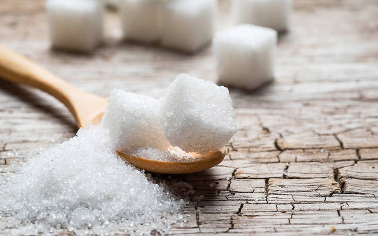 Πώς να μειώσετε τα πρόσθετα σάκχαρα στη διατροφή σας