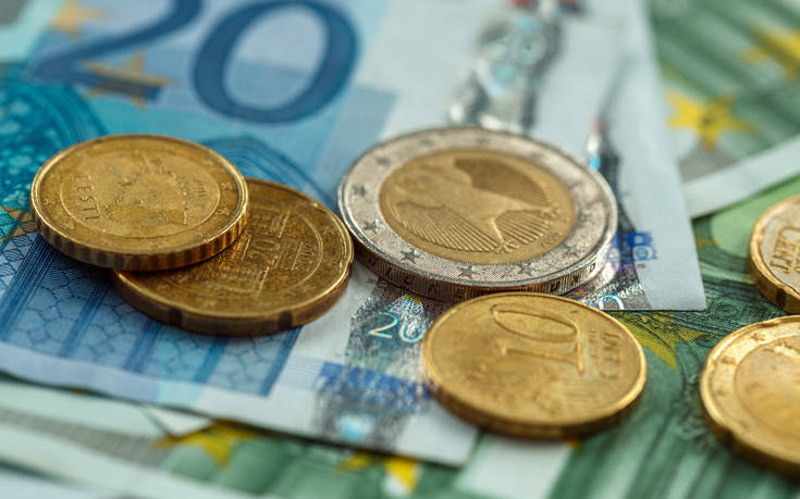 «Το ισχυρό ευρώ επηρεάζει αρνητικά την ανάπτυξη στην ευρωζώνη»