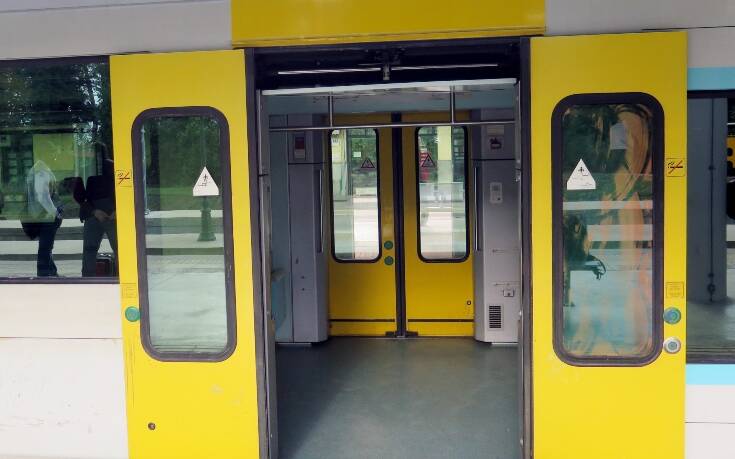 Επίθεση από επιβάτες δέχθηκε συνοδός σε τρένο στο Μενίδι