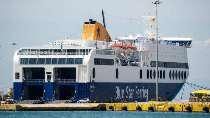 Ταλαιπωρία τέλος για τους επιβάτες του Blue Star 2: Κατέπλευσε στο λιμάνι της Ρόδου
