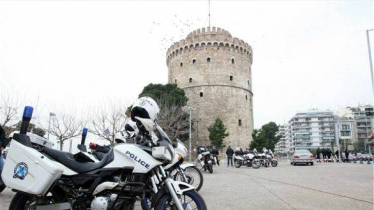Θεσσαλονίκη: Θα «έριχνε» στην αγορά πάνω από 3.000 λαθραία πακέτα τσιγάρα