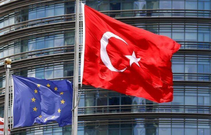 Η ΕΕ θα παράσχει  βοήθεια στην Τουρκία μόνο αν η Άγκυρα τερματίσει τις «πολιτικές εκβιασμού»