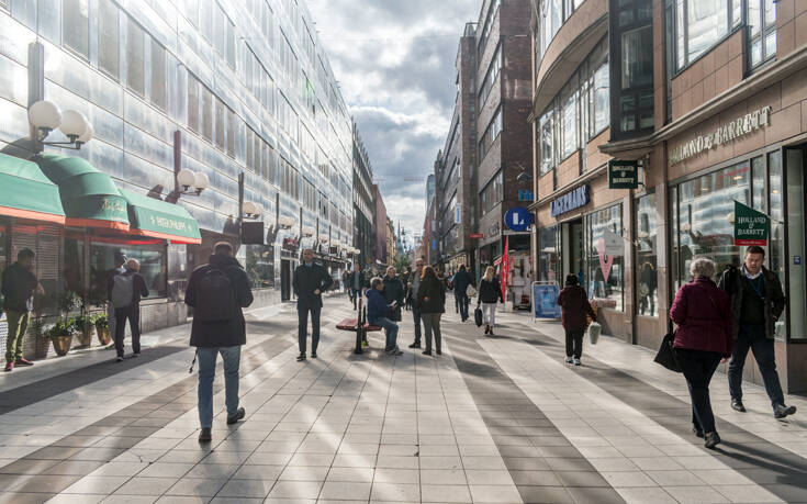 Σουηδία: Περισσότεροι πολίτες στις ΜΕΘ την ώρα που το τρίτο κύμα της πανδημίας επιταχύνεται