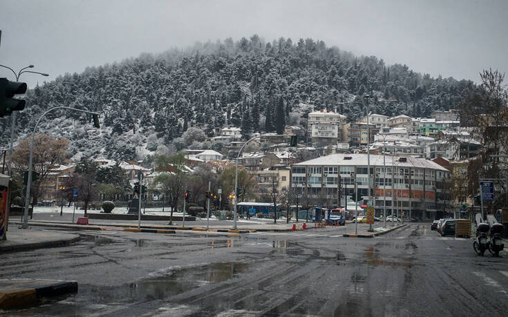 Καιρός: Στα λευκά η Βόρεια Ελλάδα &#8211; Τσουχτερό κρύο και θερμοκρασίες υπό το μηδέν