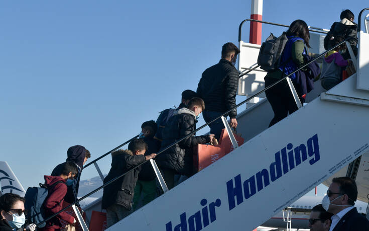 Αναχώρησαν για τη Γερμανία 91 αιτούντες άσυλο από τα ελληνικά νησιά