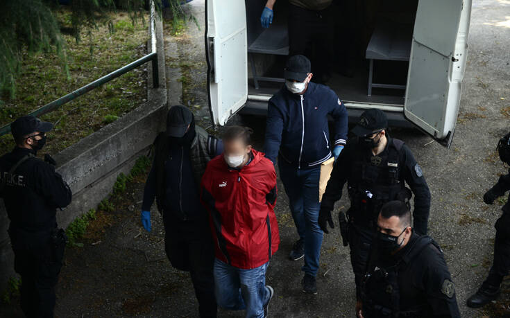 Προθεσμία πήραν οι συλληφθέντες για την απόπειρα εμπρησμού έξω από το σπίτι του Δημήτρη Σταμάτη