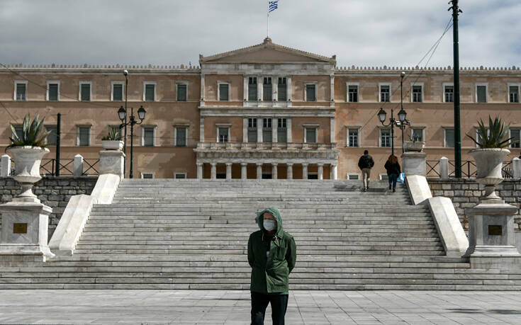 Δημοσκόπηση ΣΚΑΪ: Οι Έλληνες ανησυχούν περισσότερο για την οικονομία παρά για τον κορονοϊό